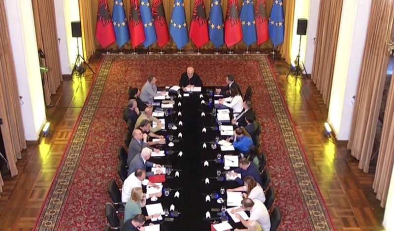 Rama Presents  Loyal Presence   an Internal Reform Charter  as Protests Enter Third Month